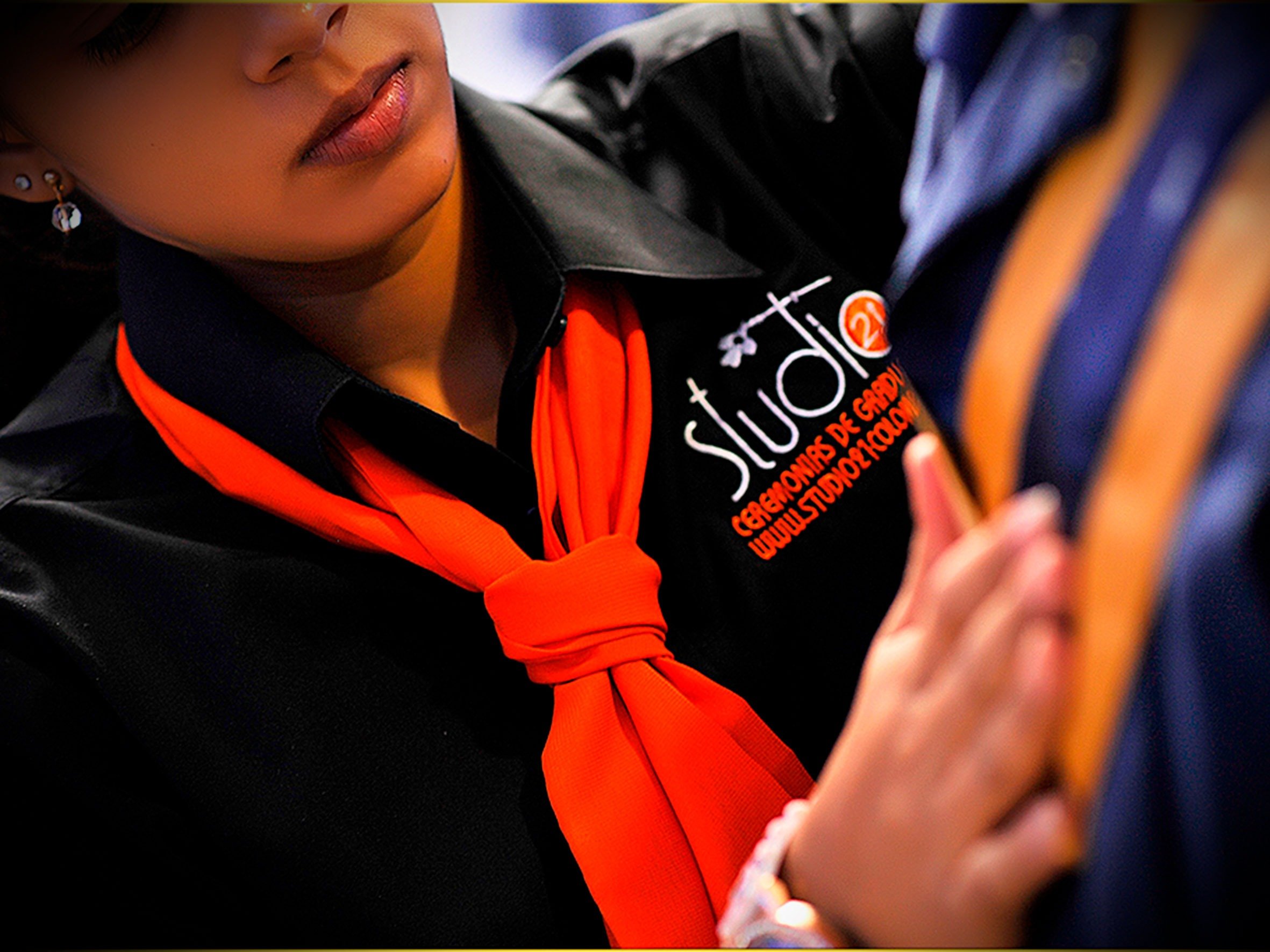 Alquiler de Togas en Bogotá y Fotografía Profesional de Graduación.